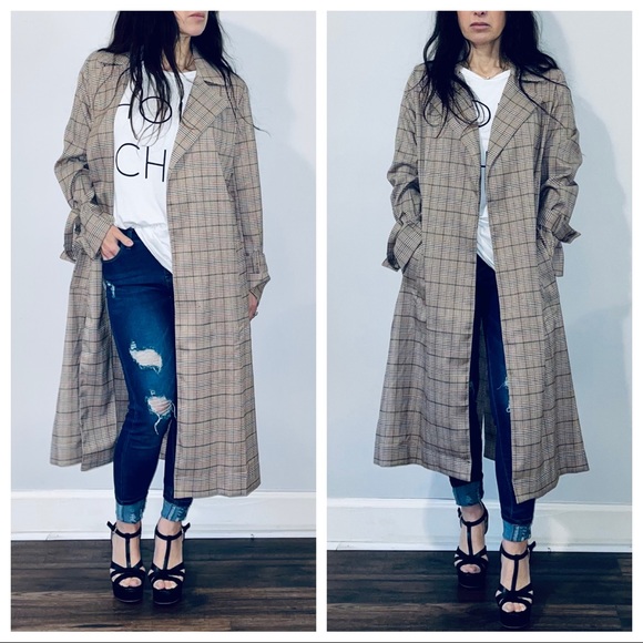 Fabulous belted plaid side pocket trench coat - Picture 2 of 7
